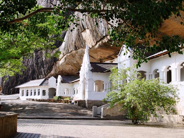 Dambulla-Cave-Temple
